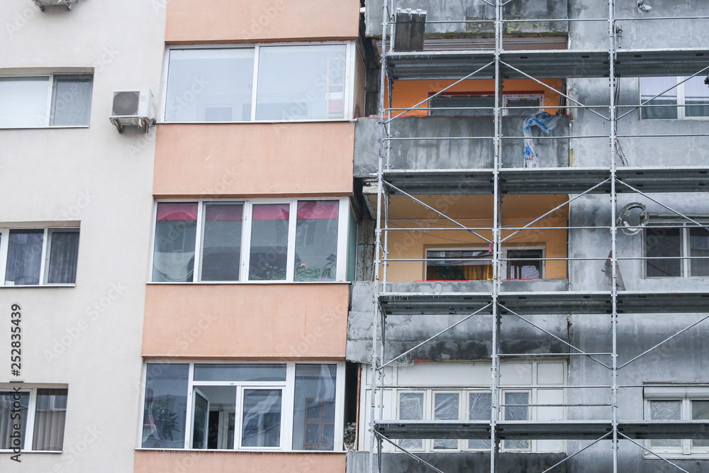Scaffoldings on the facade of a block of flats