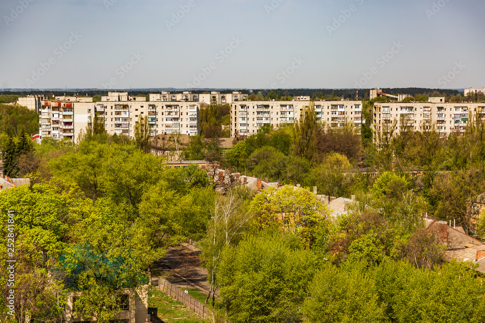 Naklejka premium Landscape view of Chernihiv on a sunny spring day from a height against blue sky