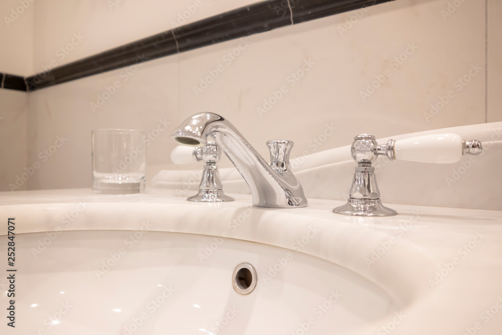 Retro Style Chrome Faucet in France. Retro Style Chrome Faucet in France.