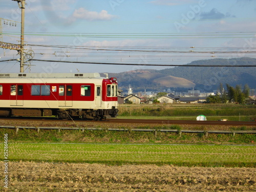 若草山と電車