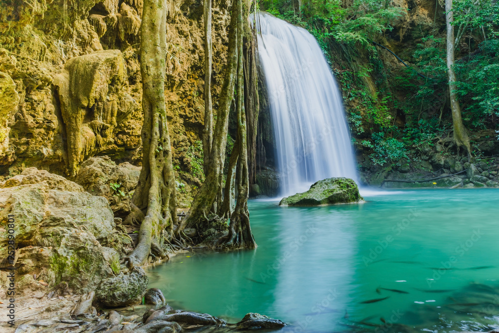 Fototapeta premium Beautiful scenery of Erawan Waterfall in Kanchanaburi,Thailand.