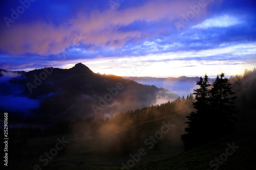 Abend an der Druesberghütte © Fotolyse