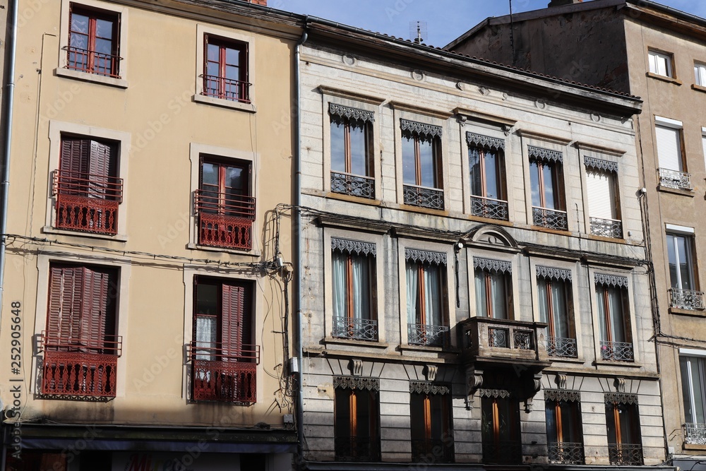 Obraz premium MIASTO TARARA - RHONE - ARCHITEKTURA - ELEWACJE BUDOWLANE