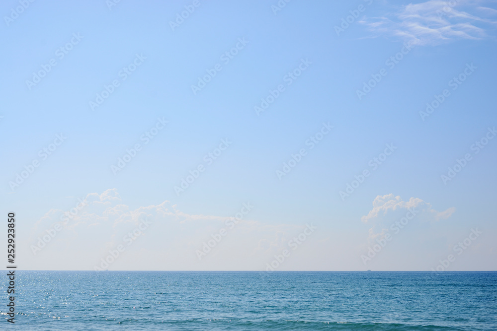 Obraz premium only water and sky