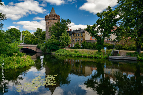 Der Steintorturm, Teil der mittelalterlichen Stadtbefestigung, in Brandenburg an der Havel