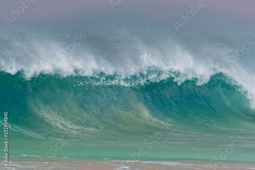 Fototapeta Naklejka Na Ścianę i Meble -  Capo Verde ocean waves seen from the beach