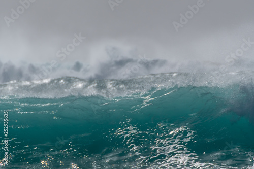 Fototapeta Naklejka Na Ścianę i Meble -  Capo Verde ocean waves seen from the beach
