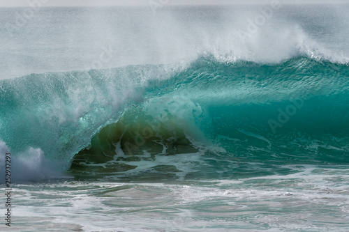 Capo Verde ocean waves seen from the beach © Dirk