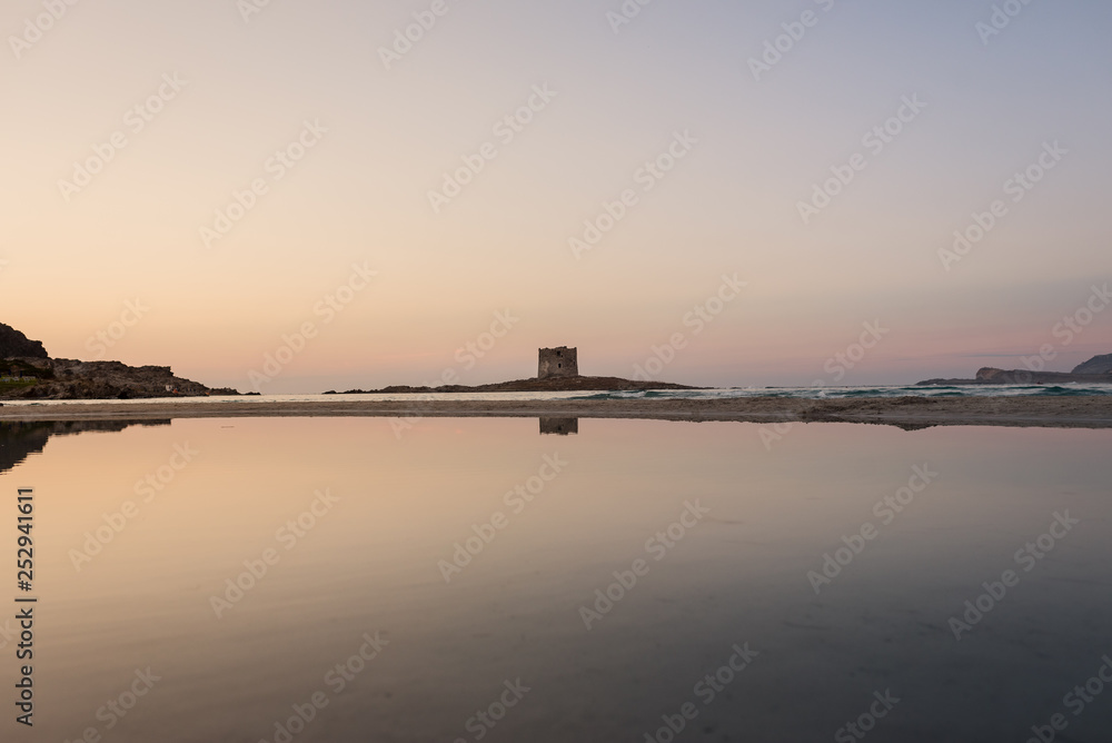 Torre sul mare al tramonto, Sardegna Torre sul mare al tramonto, Sardegna