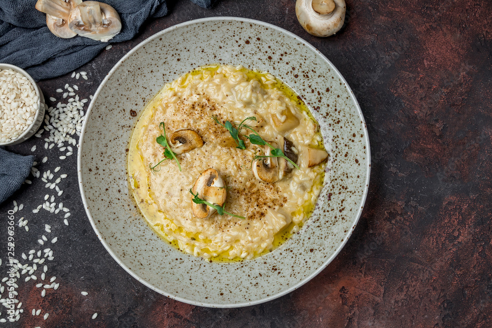 risotto with porcini mushrooms risotto with porcini mushrooms