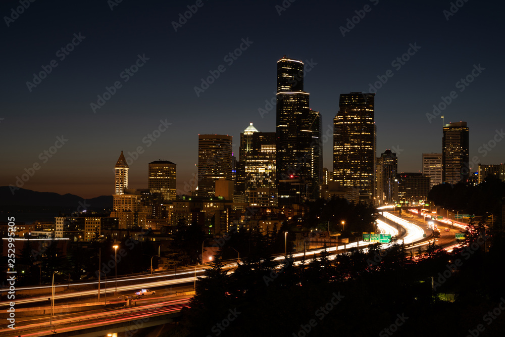 Fototapeta premium Seattle at Night