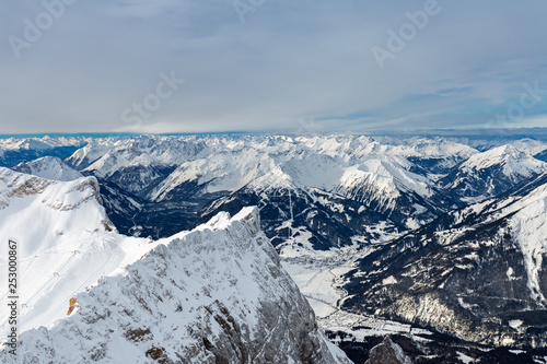 Wallpaper Mural Blick vom Gipfel der Zugspitze auf Ehrwald, Tirol Torontodigital.ca
