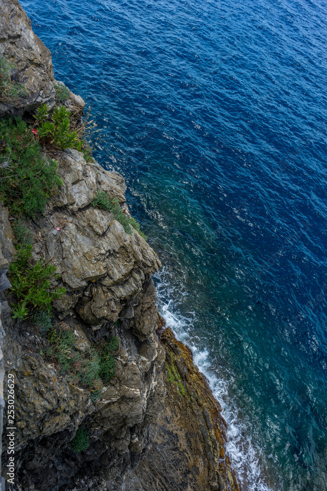 Italy, Cinque Terre, Manarola, water next to the rock