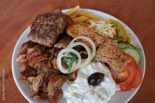 Grieschicher Grillteller