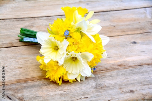 Blumenstrauß  Frühling -  O...