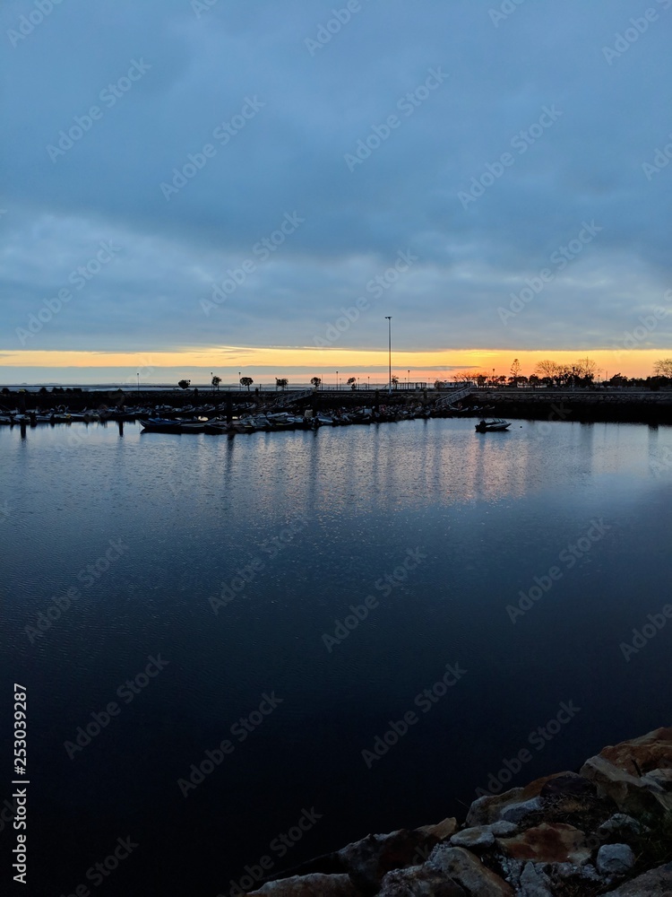 Obraz premium River Landscape on the Sunset