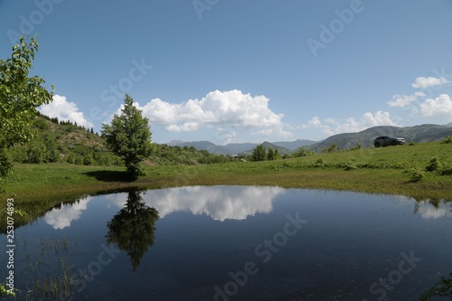 Fototapeta Naklejka Na Ścianę i Meble -  black lake landscape photos
