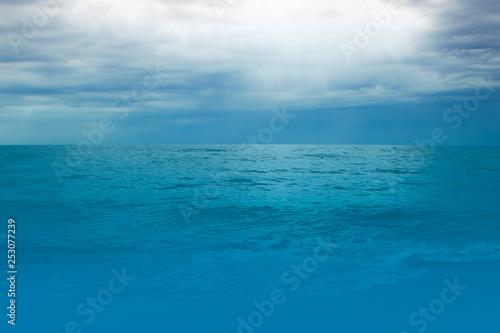 Background image of a bright blue sea © Светлана Лазаренко