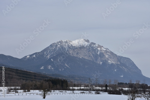 Villacher Alpe, Dobratsch, Kärnten, Winter, Alpen, Gebirgsstock, Jahreszeit, Schnee, Fels, Sender, Sendemast, Senden, Radio, Rundfunk, Fernsehen, Unteres Gailtal, Gailtal, Villach Land, Hermagor, Gail photo