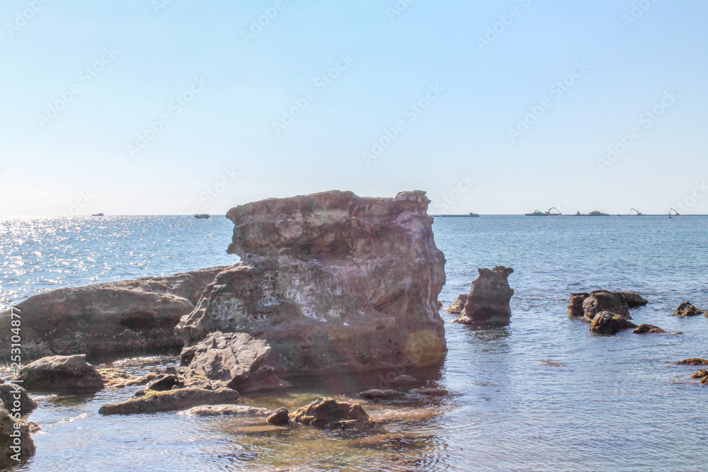 Fototapeta premium sea and stones