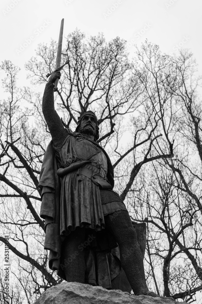 Statue of William Wallance