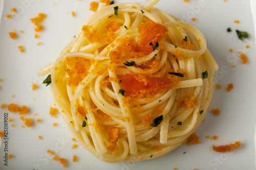pasta bottarga closeup 
