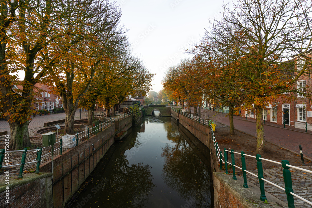 Greetsiel Deichtor