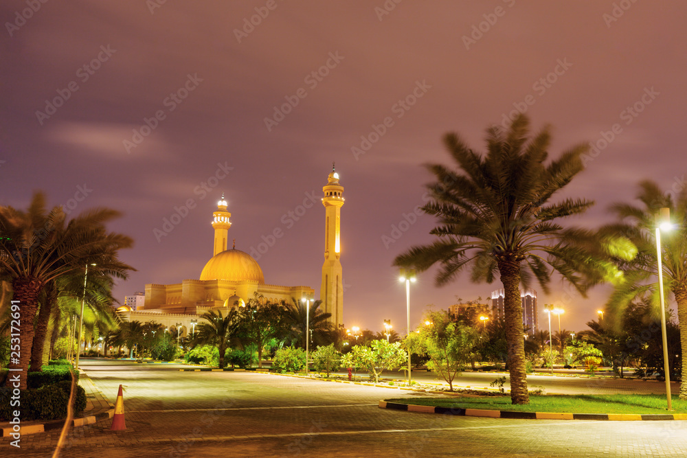 Al Fateh Grand Mosque in Manama