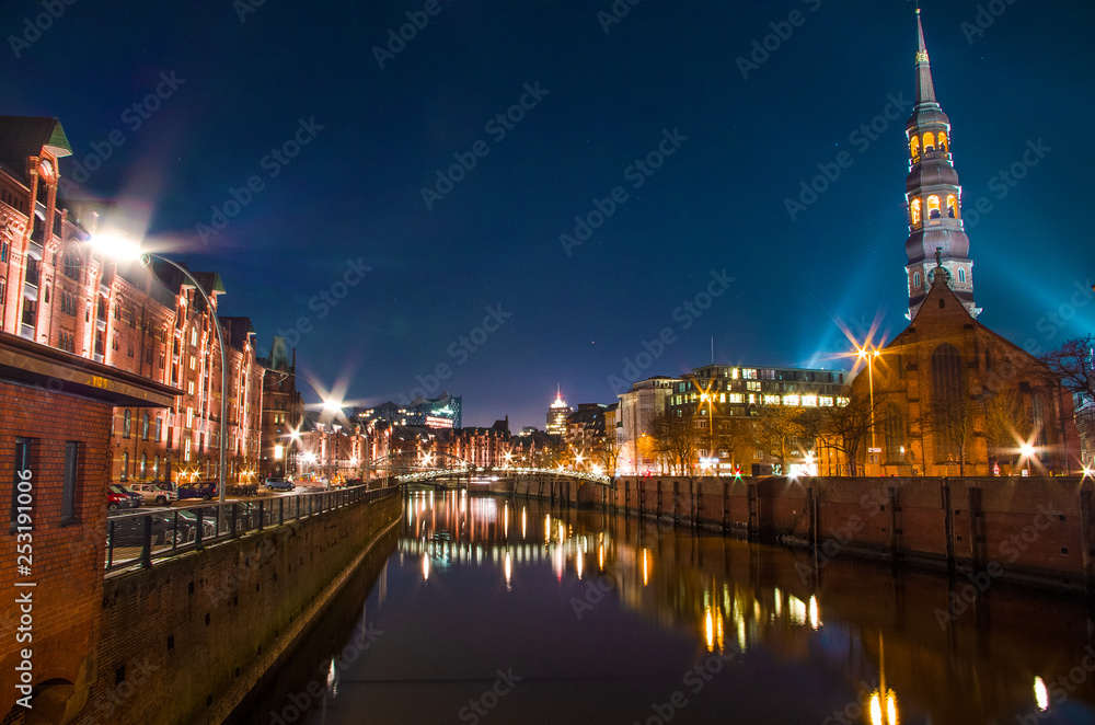 Fototapeta premium Hamburg Nights