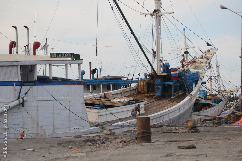 PASSENGER SHIP IN GILI KETAPANG ISLAND, PROBOLINGGO, EAST JAVA, INDONESIA PASSENGER SHIP IN GILI KETAPANG ISLAND, PROBOLINGGO, EAST JAVA, INDONESIA