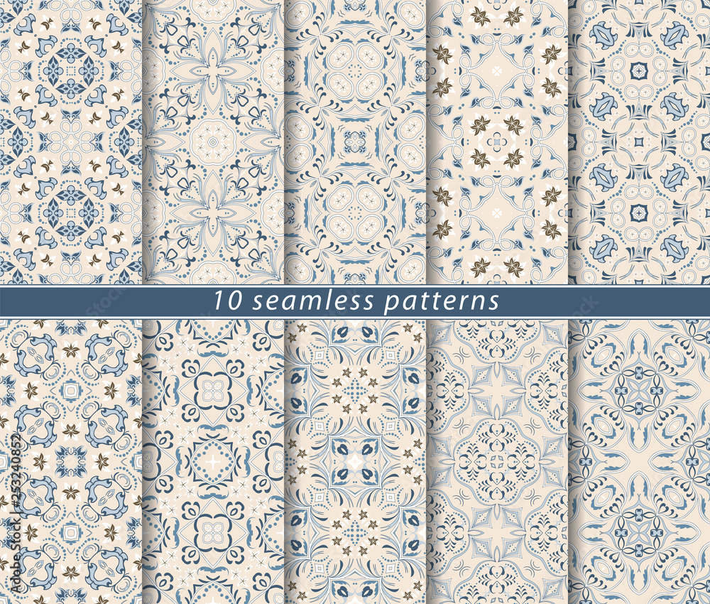 Seamless pattern in Arabic style. Ornaments of arabesques and ornate lines. Persian motifs for printing on fabric, paper or scrapbooking.