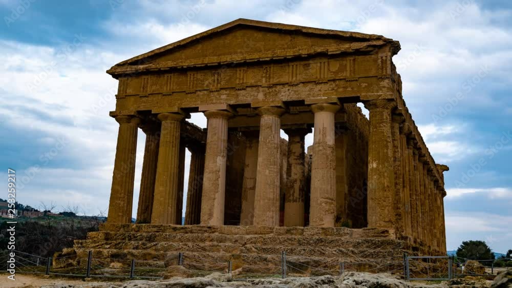 Time lapse view of tempio della Concordia in the valley of temples in Agrigento (Sicily) Time lapse view of tempio della Concordia in the valley of temples in Agrigento (Sicily)