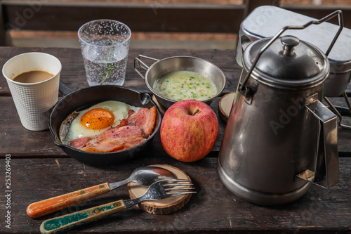 アウトドア料理　Outdoor lunch at the cottage photo