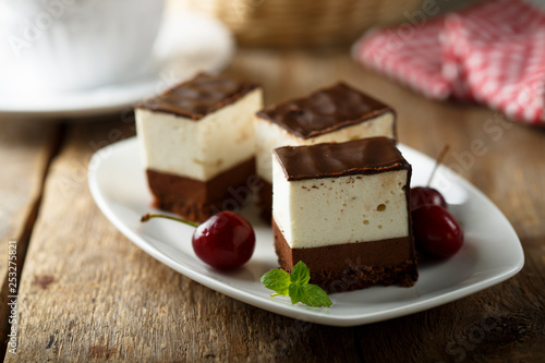 Chocolate vanilla souffle cake