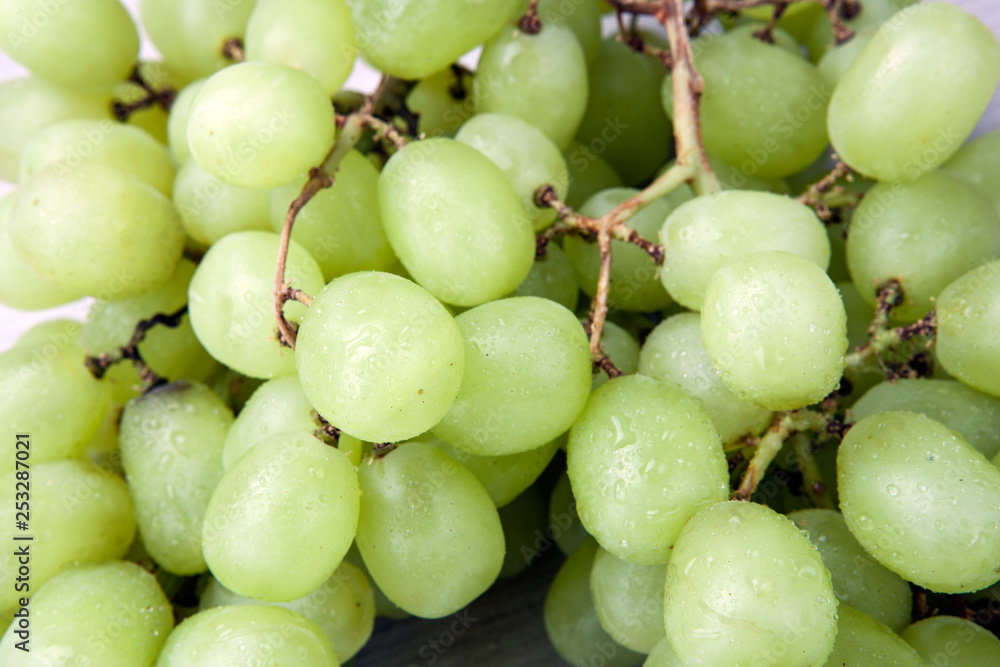 fresh bunch green grape kish-mish grapes close up fresh bunch green grape kish-mish grapes close up