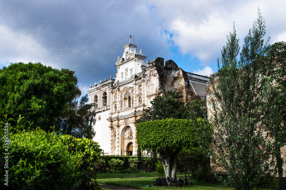 Church of San Fransisco el Grande in styled garden, Antigua, Guatemala