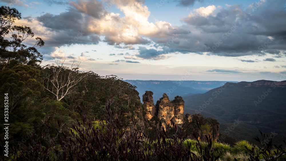 Sunset at the Blue Mountains in New South Wales, Australia.