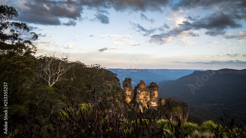Obraz na płótnie Sunset at the Blue Mountains in New South Wales, Australia. w salonie