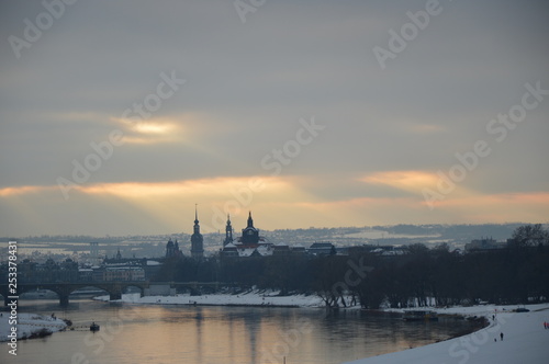 NA  SZLAKU SAKSONSKIM - DREZNO- PANORAMY