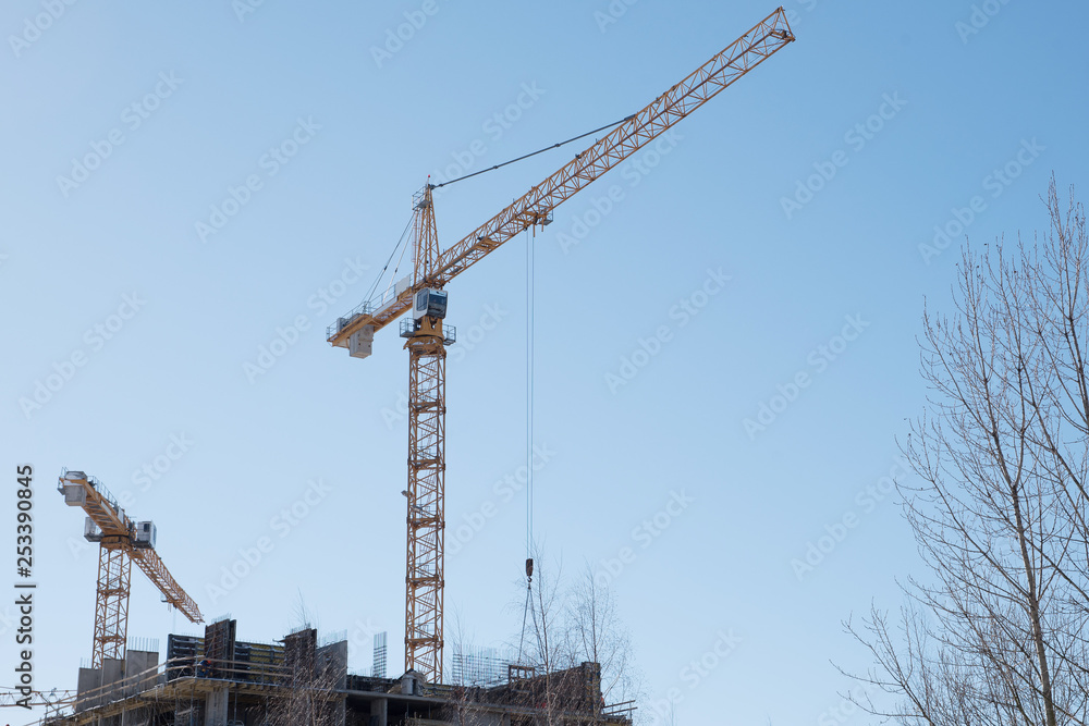 tower crane against the blue sky