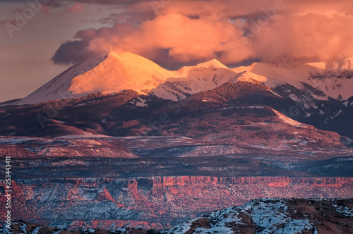 Canvas Print LaSal Mountains at sunset;  Arches National Park;  Utah