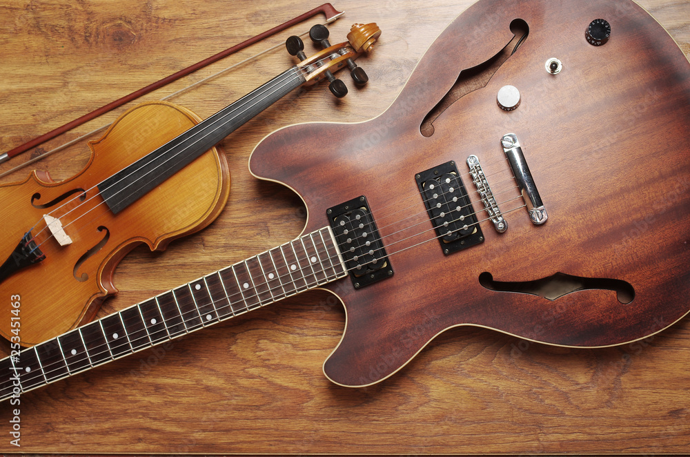 Fototapeta premium Electric guitar and violin.