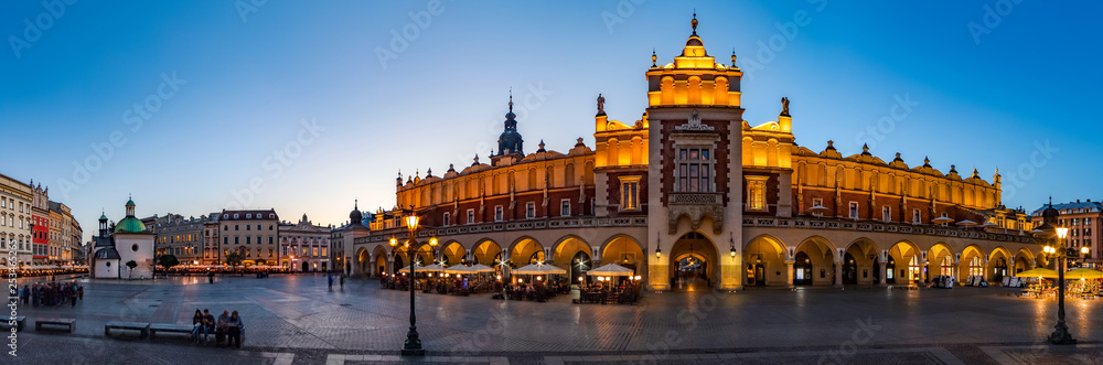 Krakow Cloth Hall by early blue hour (panoramic) - obrazy, fototapety, plakaty 
