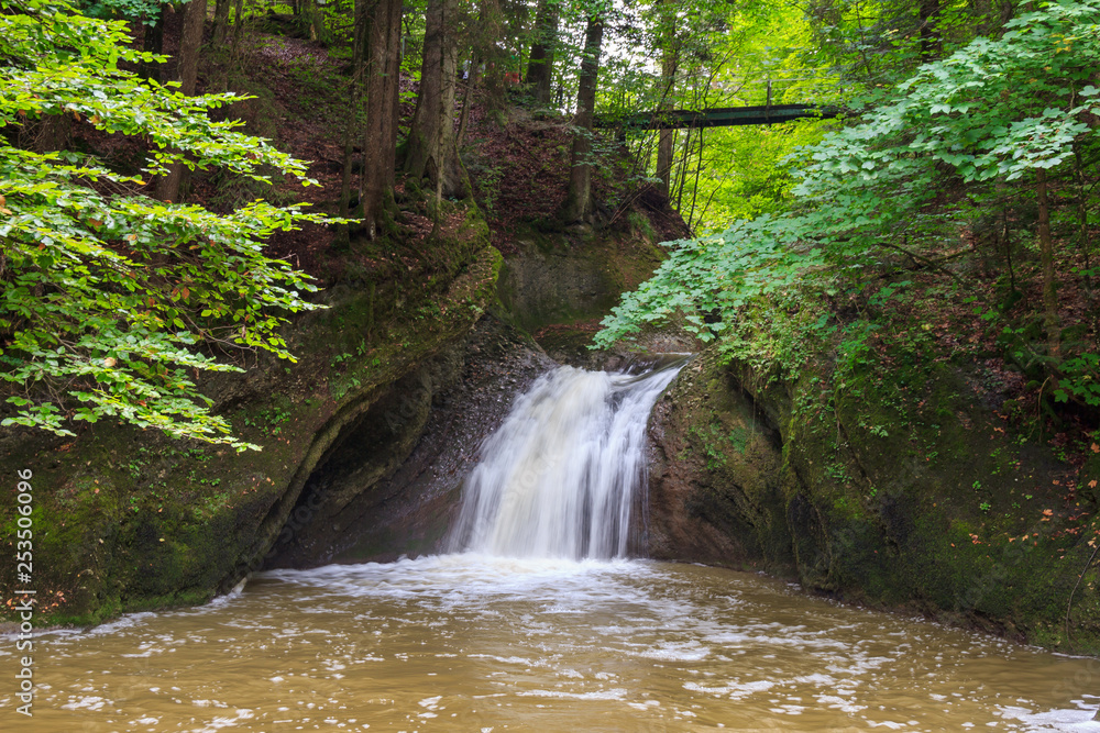 Wasserfall im Eistobel, Allgäu, Deutschland Wasserfall im Eistobel, Allgäu, Deutschland