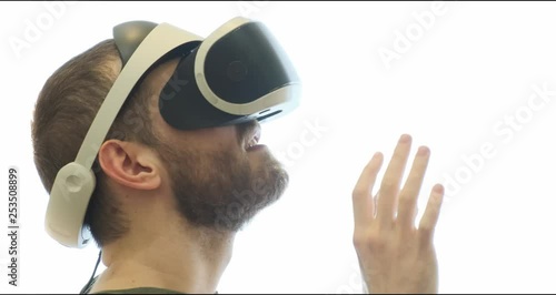 Man using virtual reality headset indoors 4k, close-up