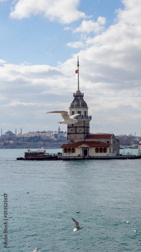 Maiden's tower 