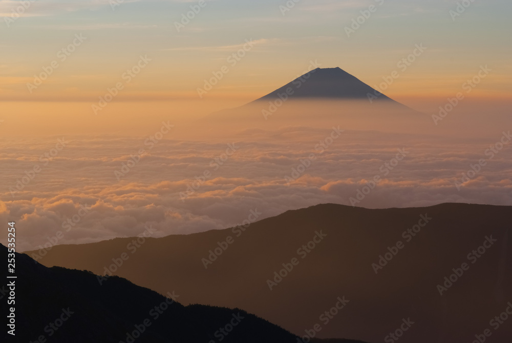 Mt. Fuji and the Sea of clouds - 富士山と雲海