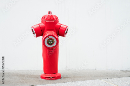 incendie pompier bouche eau branchement hydrant poteau d'incendie borne fontaine dispositif sécurité rouge photo