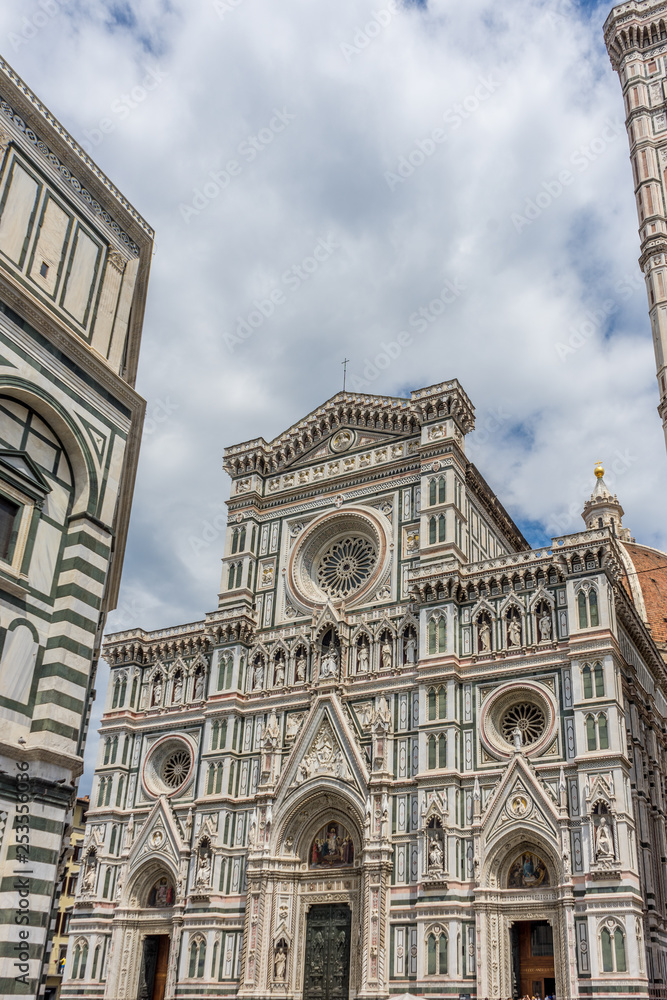 Fototapeta premium Cathedral Santa Maria del Fiore with magnificent Renaissance dome designed by Filippo Brunelleschi in Florence, Italy