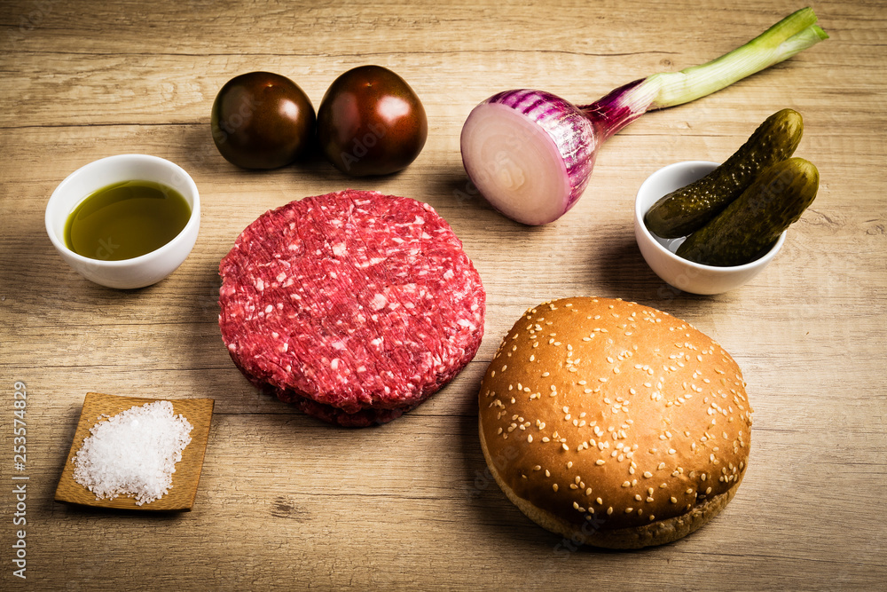 the main ingredients to make a tasty barbecue hamburger